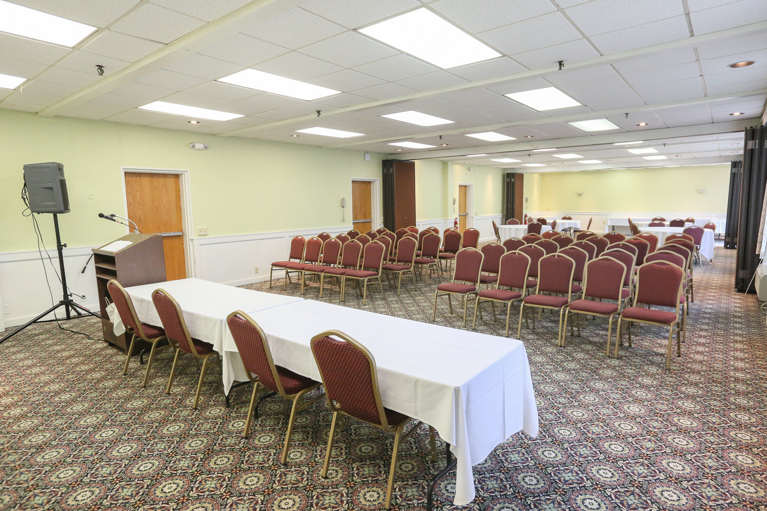 Big Conference Room - Best Western Merry Manor